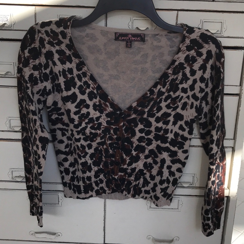 Cropped Carrigan sweater